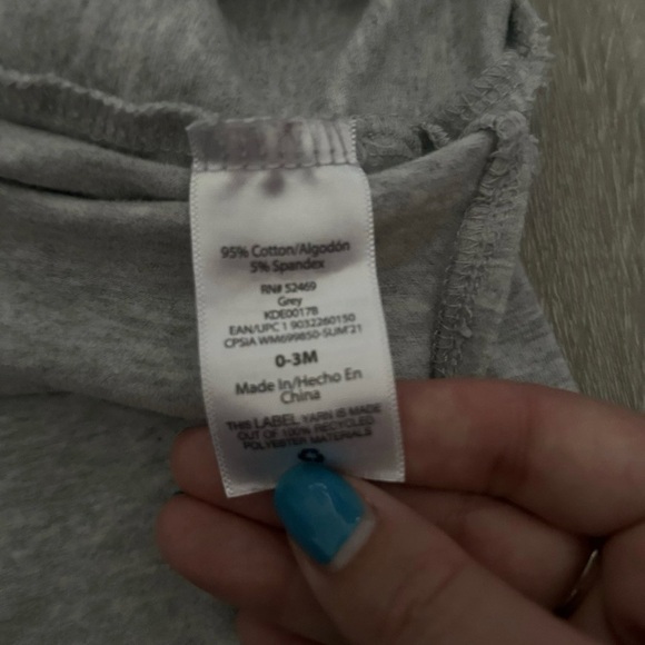 Baby Infant Grey Knotted Sleep Gown Size 0-3 Months - Picture 3 of 3